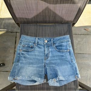 American Eagle Outfitters Super Super Stretch Denim Shorts Size 4